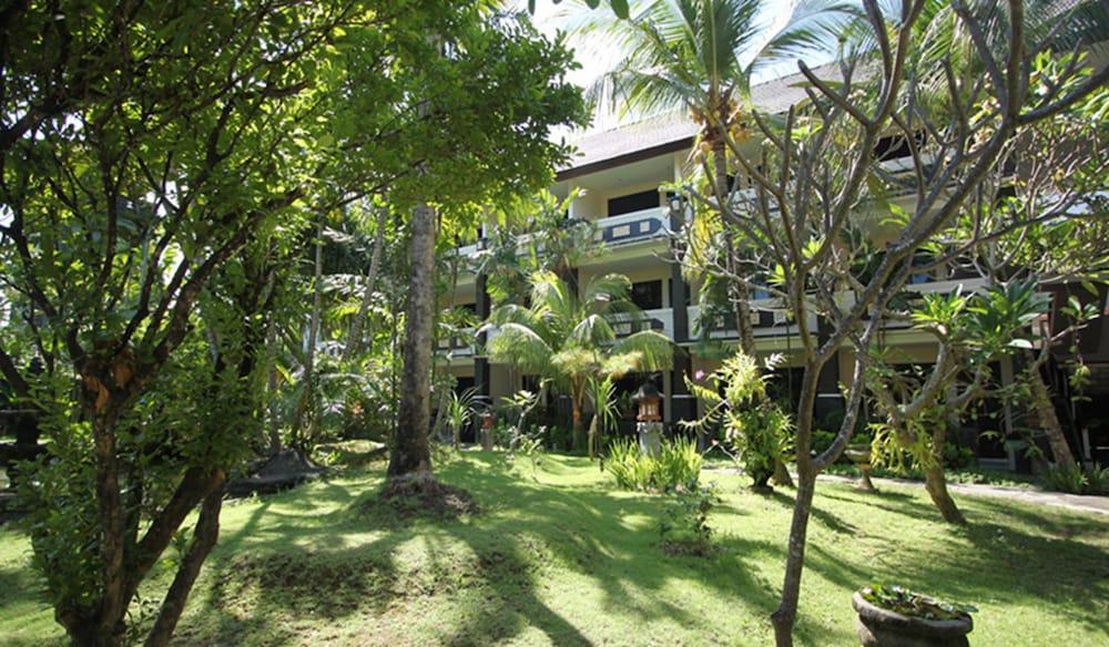 Bakung Beach Resort Кута Екстериор снимка